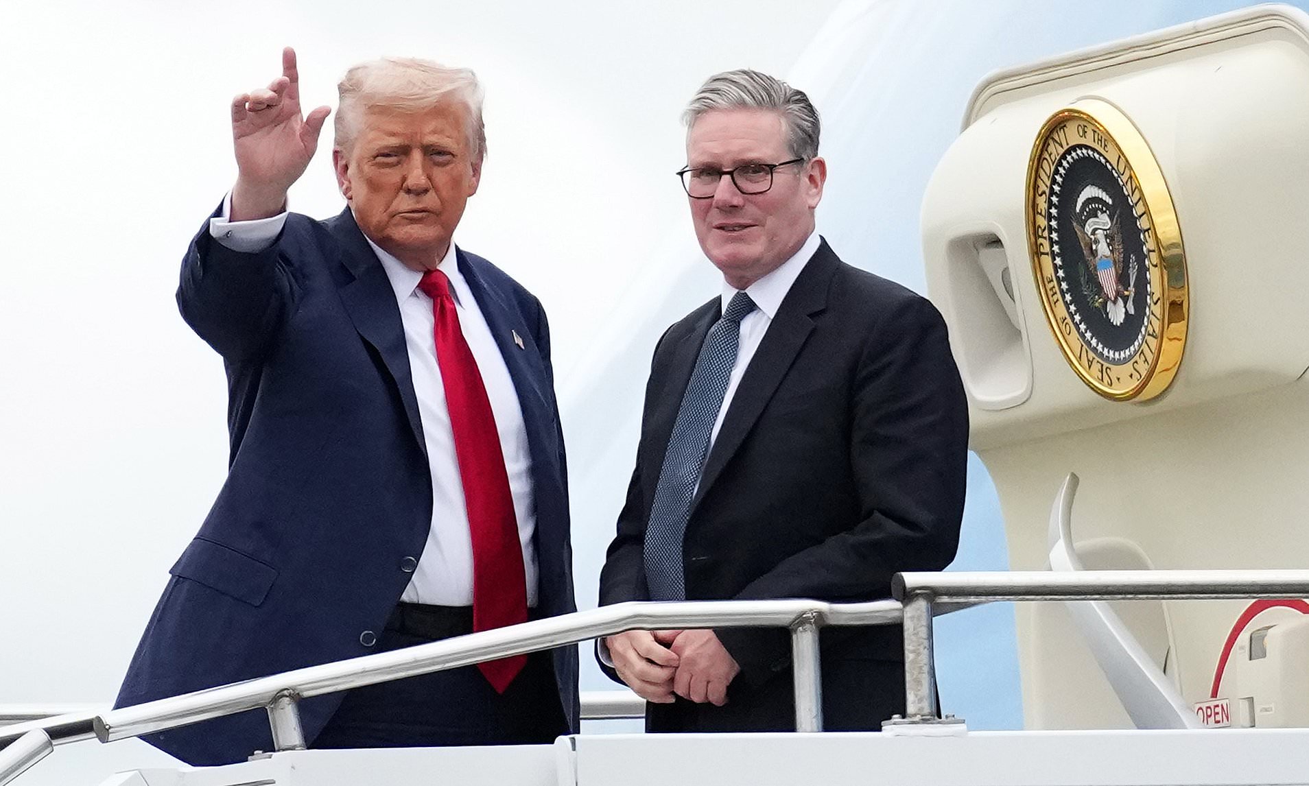 Trump Warns Against Second Independence Vote in 75 Years
